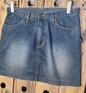 Denim short skirt about 14in long size med